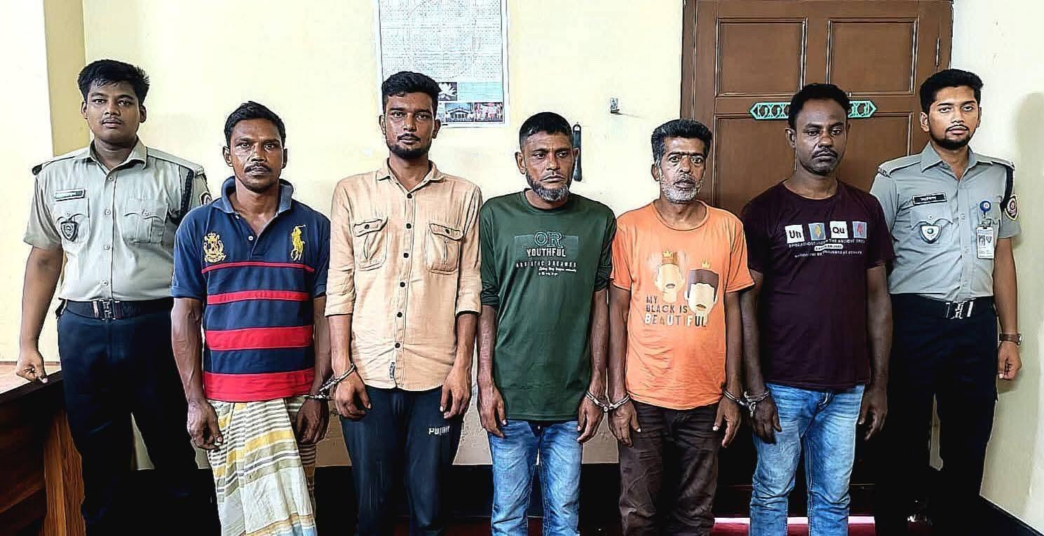 পাবনায় মাদকদ্রব্য নিয়ন্ত্রণ অধিদপ্তরের অভিযানে নারীসহ ১০ মাদকসেবী আটক, বিভিন্ন মেয়াদে কারাদণ্ড,